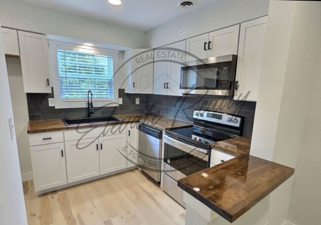 property at 108 Azalea Ct