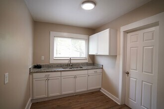 12078 N Martindale St in Detroit, MI - Building Photo - Building Photo