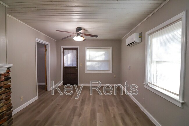 9759 Cove Ave in Pensacola, FL - Building Photo - Building Photo