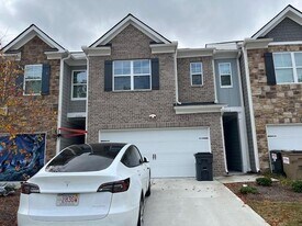 2213 Blue Monarch Dr in Buford, GA - Building Photo