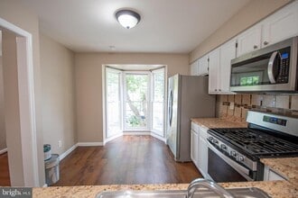 20978 Tobacco Square in Ashburn, VA - Building Photo - Building Photo