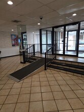 4158 Inverrary Dr in Lauderhill, FL - Building Photo - Building Photo