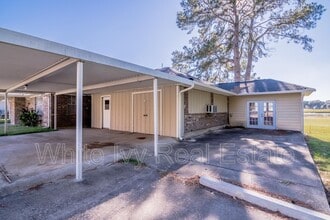 295 Broadmoor Dr in Trinity, TX - Building Photo - Building Photo