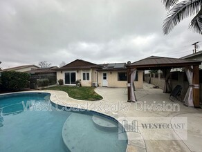 6036 Winfield Ave in La Mesa, CA - Building Photo - Building Photo