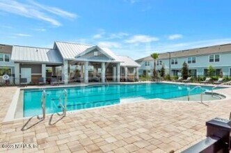 8348 Asteroid St in Jacksonville, FL - Building Photo - Building Photo