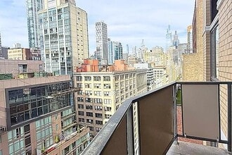 407 Park Ave S in New York, NY - Foto de edificio - Building Photo