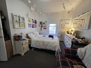 493 Johnson St in Kingston, ON - Building Photo - Building Photo