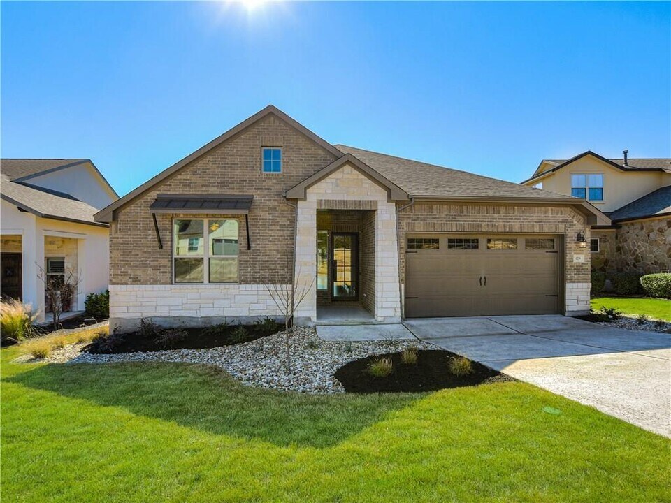 129 Santa Maria St in Georgetown, TX - Building Photo