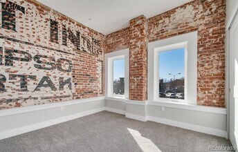 300 S Logan St in Denver, CO - Building Photo - Building Photo
