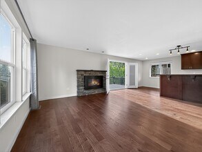 16218 3rd Ave SE in Bothell, WA - Building Photo - Building Photo