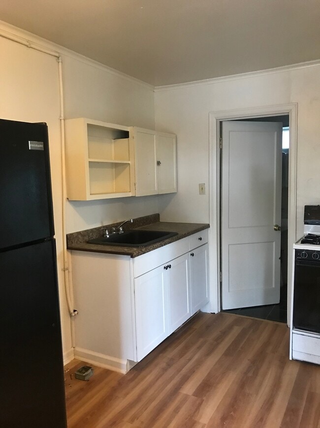 property at 223 S 28th St