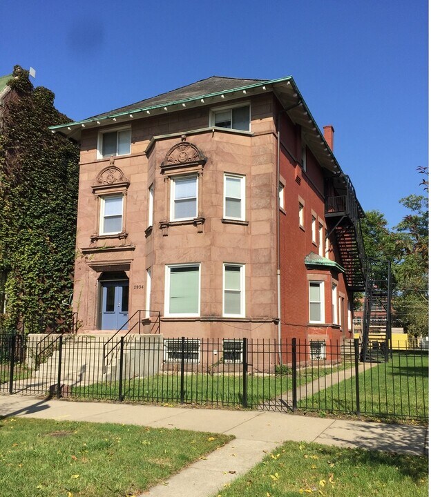 2934 W Washington Blvd in Chicago, IL - Building Photo