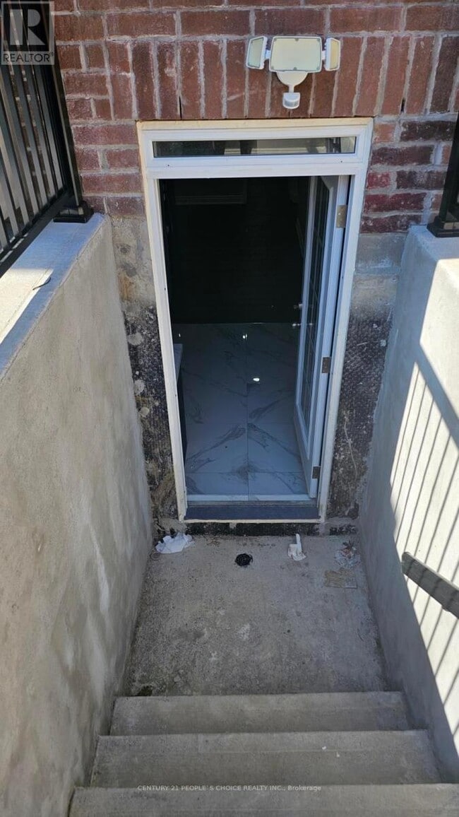 property at 37 Quinton Ridge
