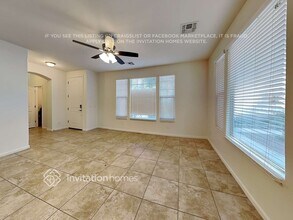 1443 S Ponderosa Dr in Gilbert, AZ - Foto de edificio - Building Photo