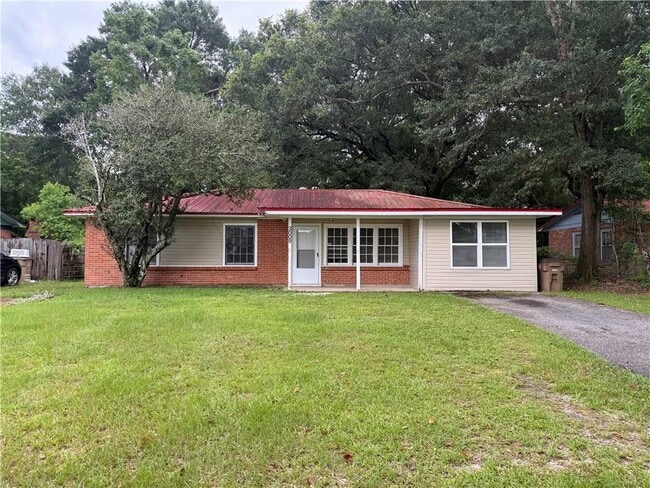 property at 3009 Dodd Dr