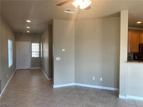 203 Animated Ct in Henderson, NV - Building Photo - Building Photo