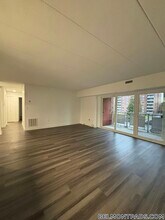 49 Hill Rd, Unit 28 in Belmont, MA - Building Photo - Building Photo