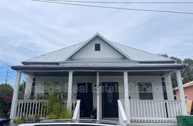 property at 2406 E Clark St