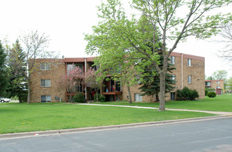 Brookside Manor Apartments in Minneapolis, MN - Building Photo - Building Photo