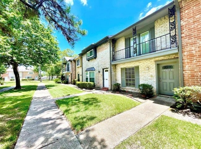3948 Laura Leigh Dr
