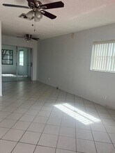 8104 NW 58th Pl in Tamarac, FL - Building Photo - Building Photo