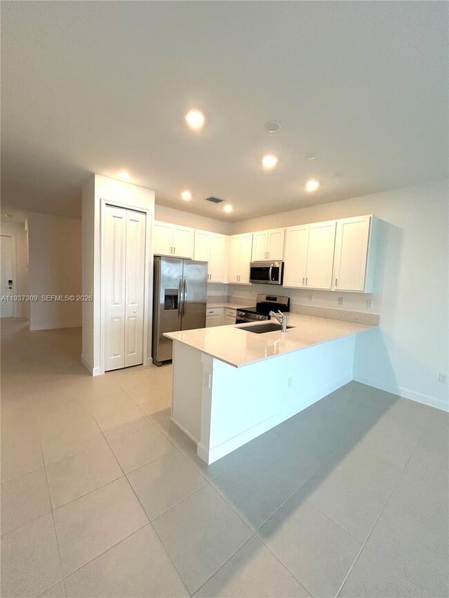 6412 Seabright Ter in Fort Pierce, FL - Building Photo - Building Photo