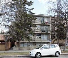 1020 15th Ave SW in Calgary, AB - Building Photo