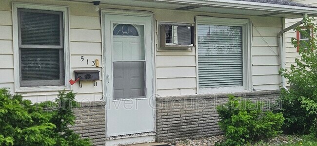 513 S Main St in Churubusco, IN - Building Photo - Building Photo