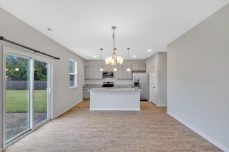 217 Cheswick Dr in Holly Ridge, NC - Building Photo - Building Photo