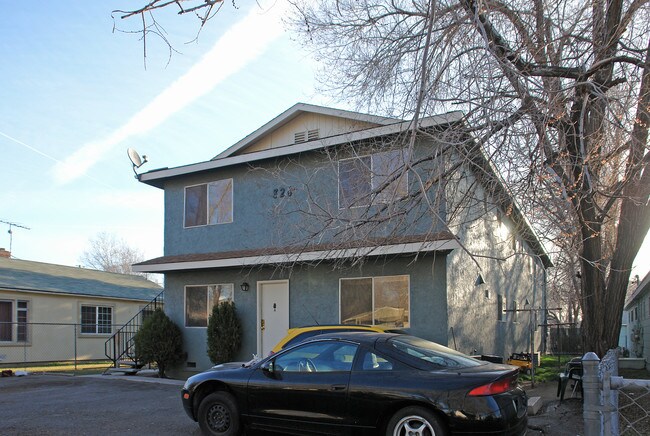 826 Spokane St in Reno, NV - Foto de edificio - Building Photo