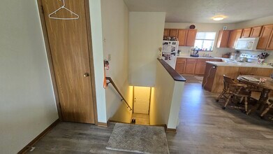 1063 E 16th St, Unit 4 Upstairs in Holland, MI - Building Photo - Building Photo