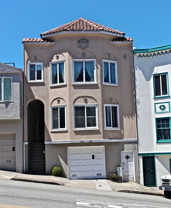 672-674 Bay St in San Francisco, CA - Building Photo