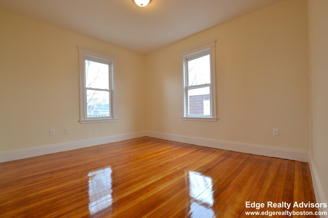 50 Armandine St, Unit 3 in Boston, MA - Building Photo - Building Photo