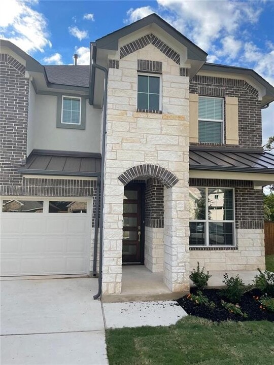 1937 Ruger Pass in Leander, TX - Building Photo