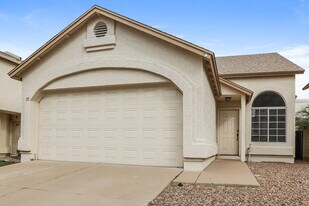 3755 E Broadway Rd in Mesa, AZ - Building Photo