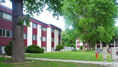 Glenwood Terrace in Mankato, MN - Building Photo - Building Photo