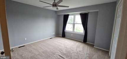 126 Bradford Ln in Lansdale, PA - Building Photo - Building Photo