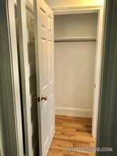 1077 Beacon St in Brookline, MA - Building Photo - Building Photo