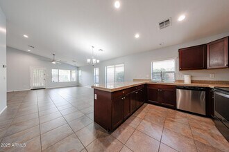 24318 N 27th Pl in Phoenix, AZ - Building Photo - Building Photo