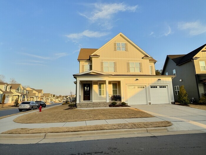 370 Boone St in Chapel Hill, NC - Building Photo