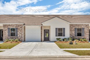 17441 Berkshire Dr in Prairieville, LA - Building Photo