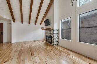 4011 Rosser Square in Dallas, TX - Building Photo - Building Photo