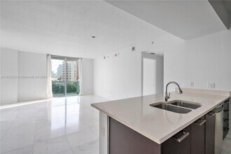 333 NE 24th St, Unit 610 in Miami, FL - Building Photo - Building Photo