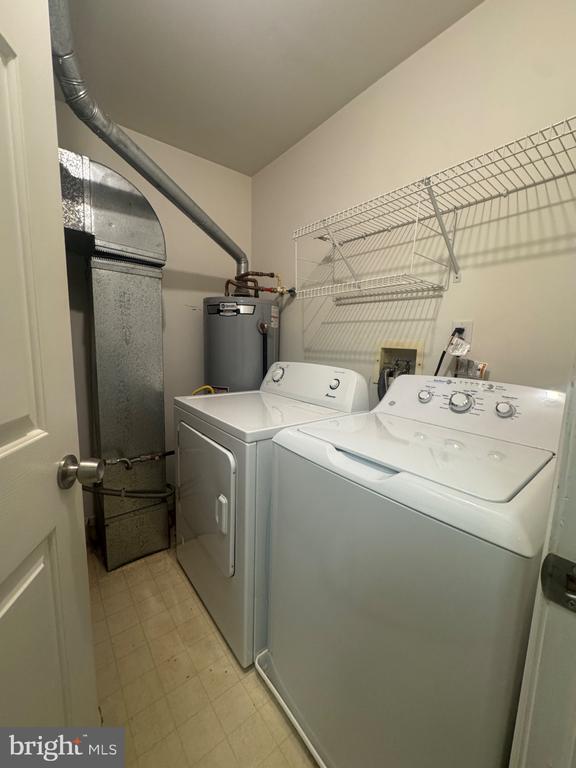 807 Kirby Way in Mount Laurel, NJ - Building Photo - Building Photo