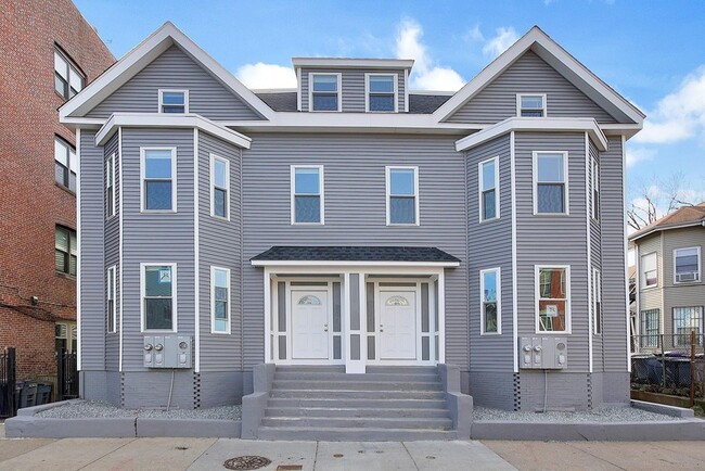 property at 6 W Cottage St