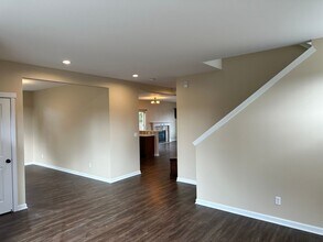 2126 NE 12th St in Renton, WA - Building Photo - Building Photo