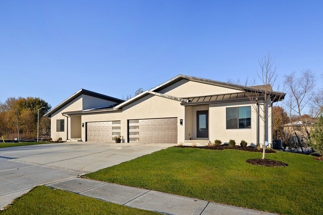 105-107 Amberwood Ct