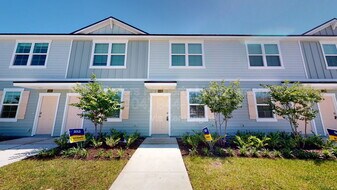 8358 Zenith Cir in Jacksonville, FL - Building Photo