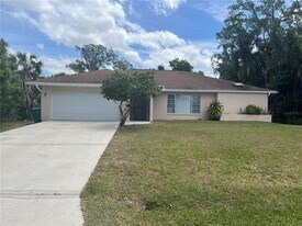 1516 Abel St in Port Charlotte, FL - Building Photo