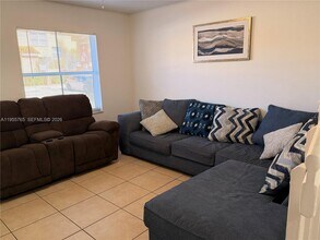 10686 SW 8th St in Pembroke Pines, FL - Building Photo - Building Photo